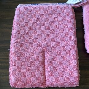 Norwex Pink Bath Scrub Mitt